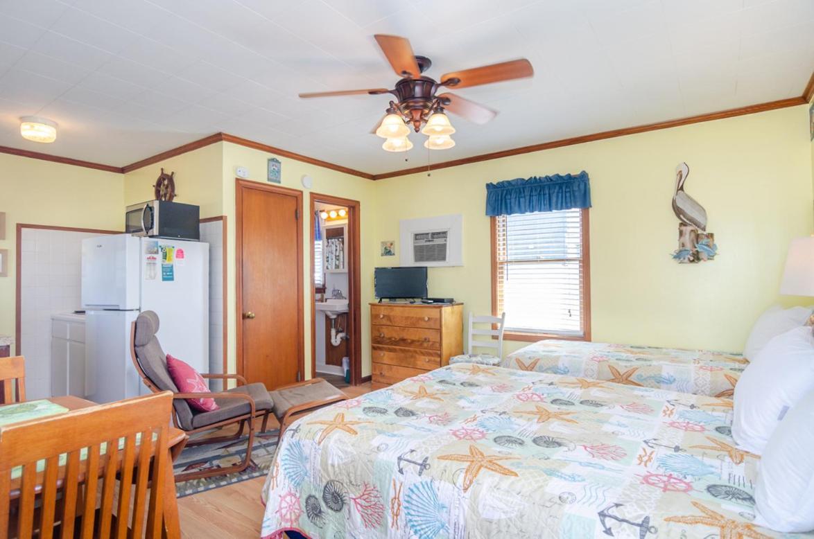 The Pelican Hidden Treasure Inn Room 2 By Bryant Real Estate Kure Beach Extérieur photo