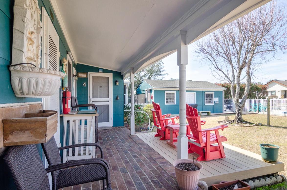 The Pelican Hidden Treasure Inn Room 2 By Bryant Real Estate Kure Beach Extérieur photo