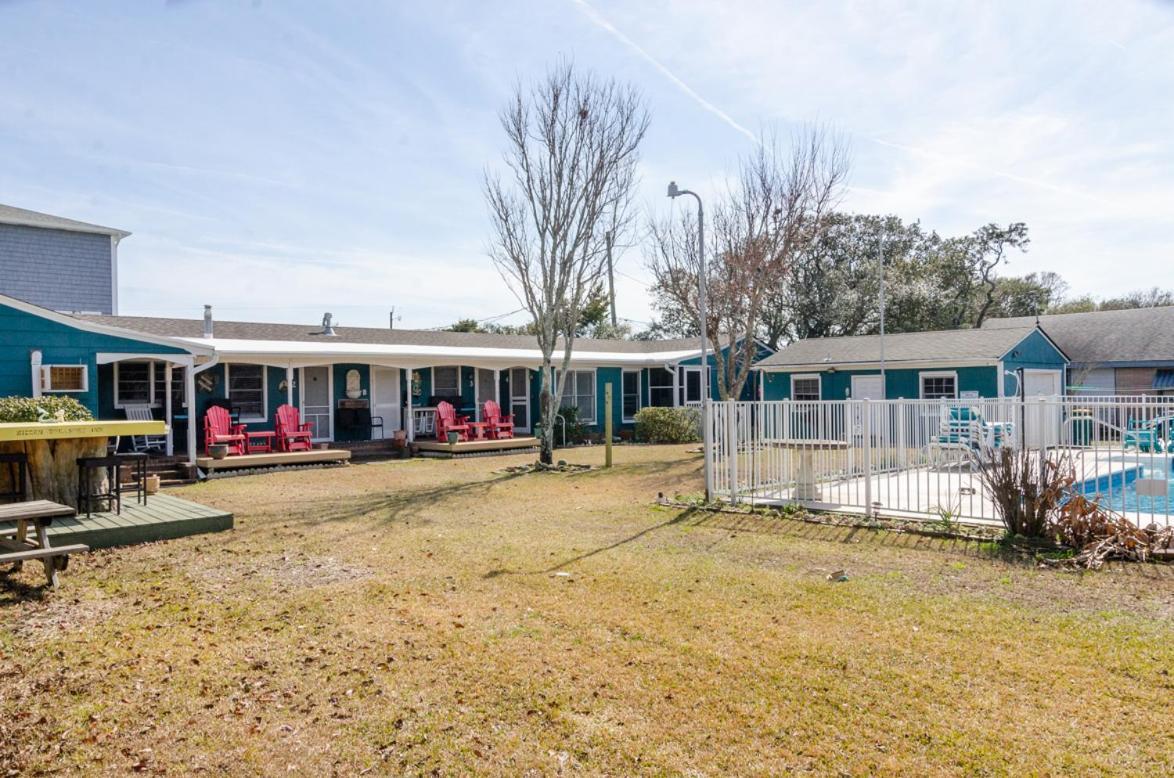 The Pelican Hidden Treasure Inn Room 2 By Bryant Real Estate Kure Beach Extérieur photo